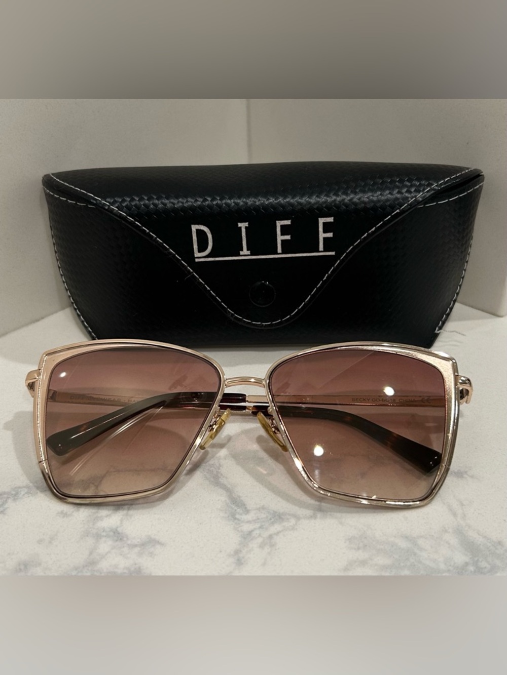 Diff Eyewear Becky Sunglasses